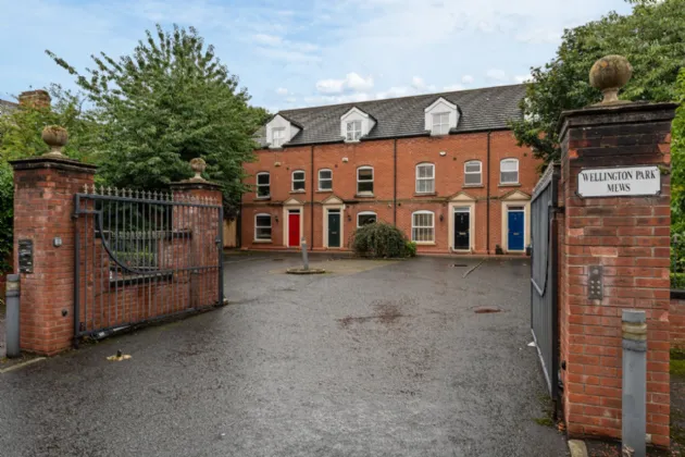 3 Wellington Park Mews, 52, Wellington Park, Belfast, BT9 6DA