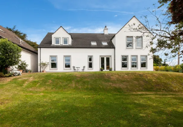 1 Sloans Avenue, Carryduff, Belfast, BT8 8DG