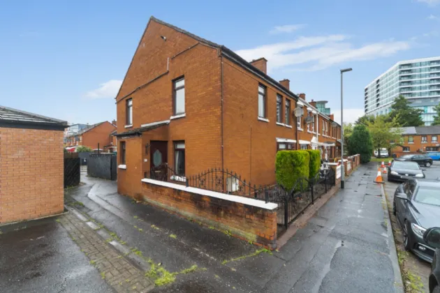 11 Friendly Way, Belfast, County Antrim, BT7 2DU