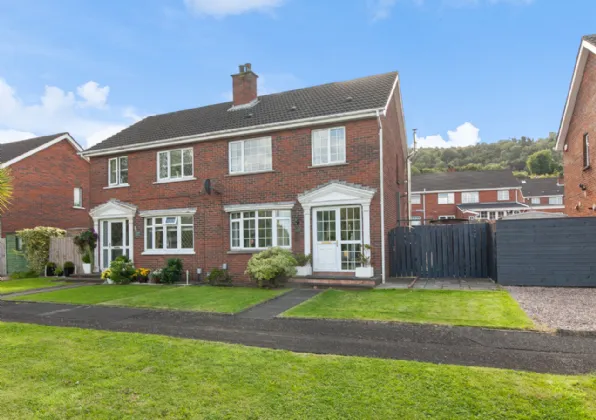 16 Hillcrest Villas, Doagh Road, Newtownabbey, BT36 6EE