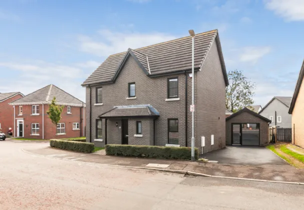 5 Belmont Hall Way, Antrim, County Antrim, BT41 1FA