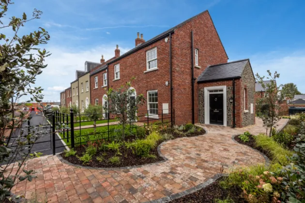 Apt 69, Governors Gate Demesne  Governors Gate, Hillsborough, County Down, BT26 6FE