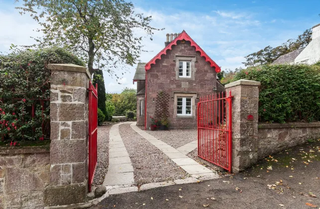 14 High Street, Cushendall, Ballymena, County Antrim, BT44 0NB