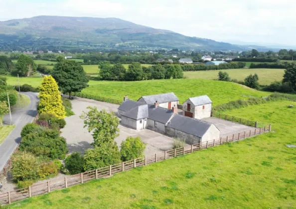 2 Ballinasack Road, Mullaghbawn, Newry, BT35 9XT