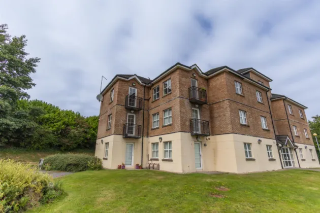 23 Lawnfield Grove, , Newcastle, BT33 0US