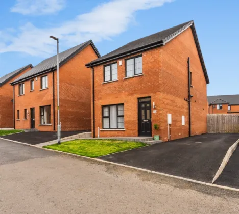 5 Highgrove Mews, Carrickfergus, County Antrim, BT38 9UD