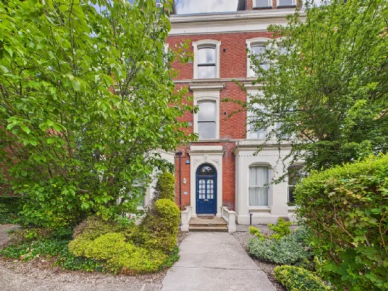 Flat 8, L'Academie, 14, College Gardens, Belfast, BT9 6BQ