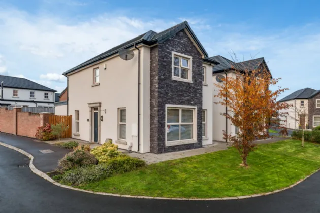 18 Helens Wood Way, Bangor, County Down, BT19 1FR