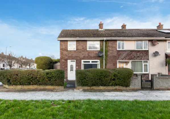 2 Ederny Walk, Carrickfergus, County Antrim, BT38 8NQ