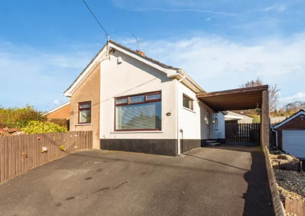 31 Lough Beg Park, Carryduff, Belfast, County Down, BT8 8PE
