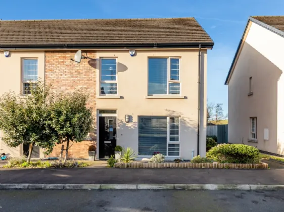 7 Larch Lane, Lisburn, County Down, BT28 2ZX