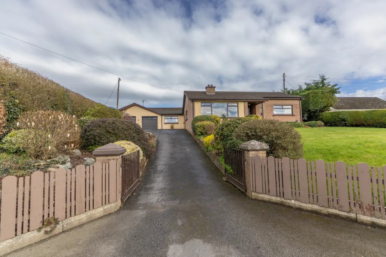 48 Lisnagade Road, Banbridge, County Armagh, BT32 3QN