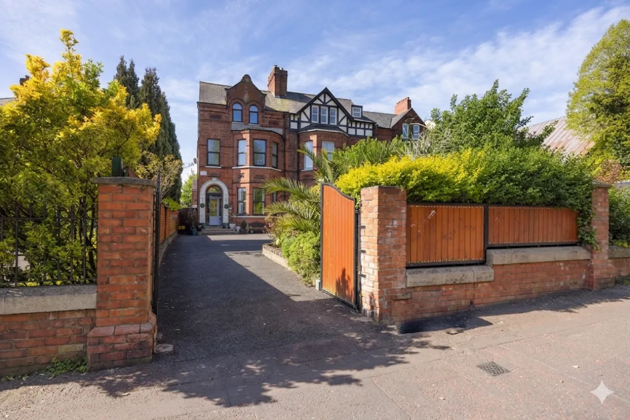 16 Cliftonville Road, Belfast, County Antrim, BT14 6JX