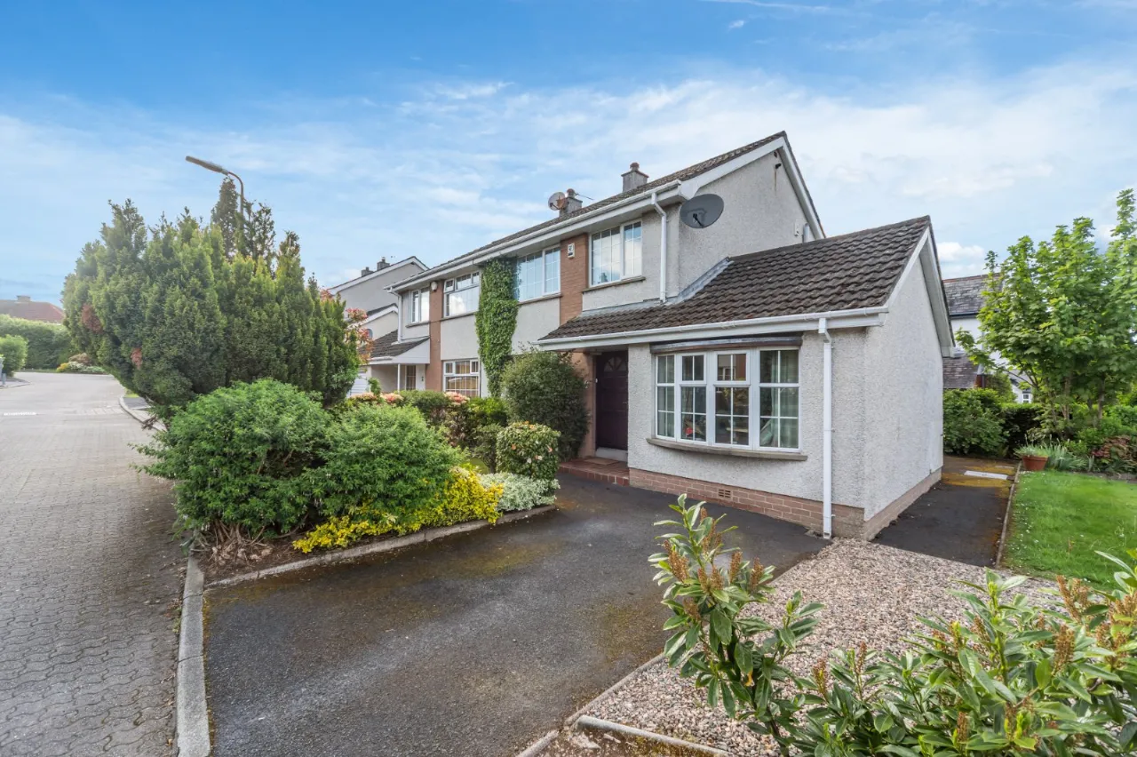 1 Chippendale Gardens, Belfast, County Antrim, BT10 0DX