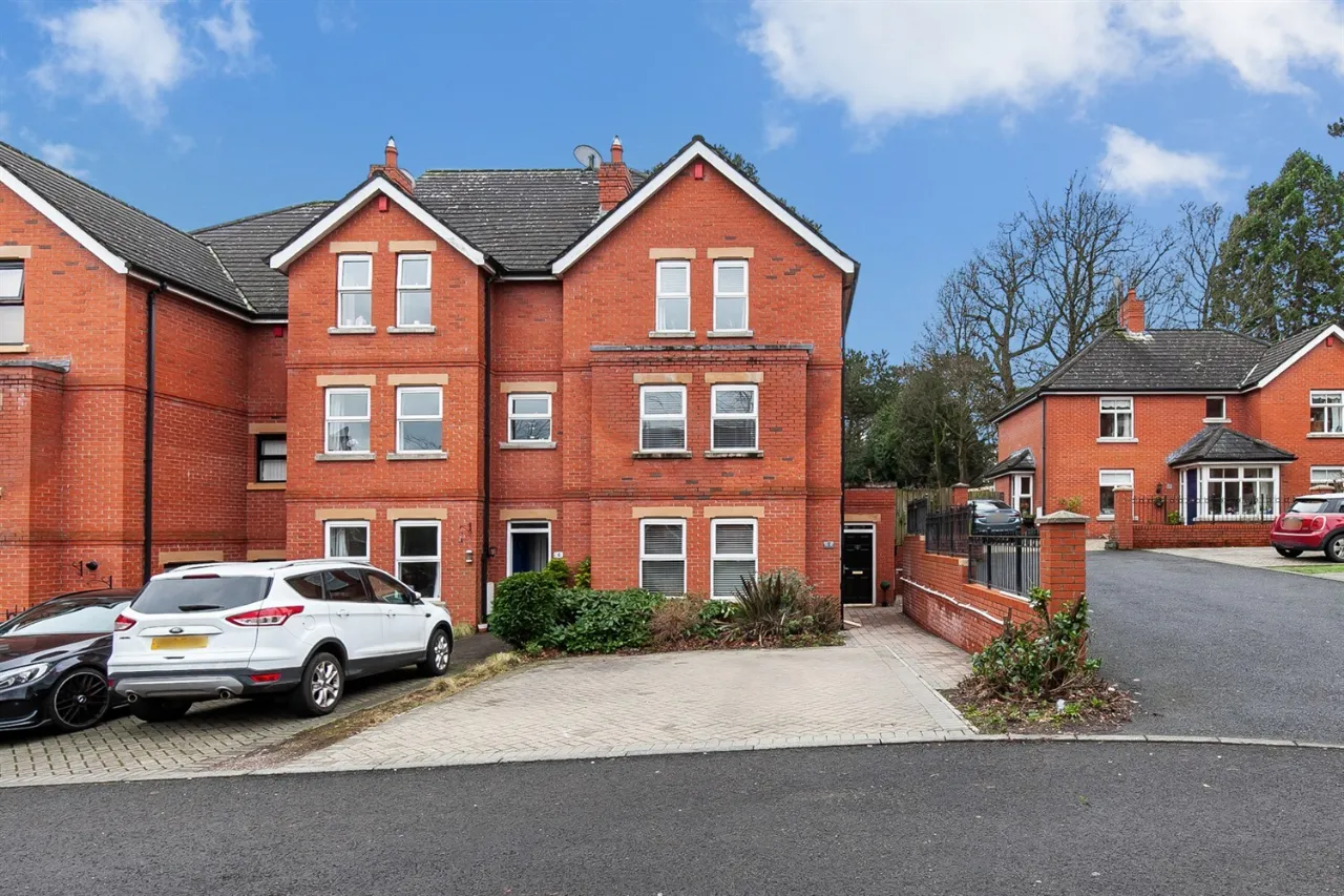8 Fortwilliam Demesne, Belfast, County Antrim, BT15 4FD