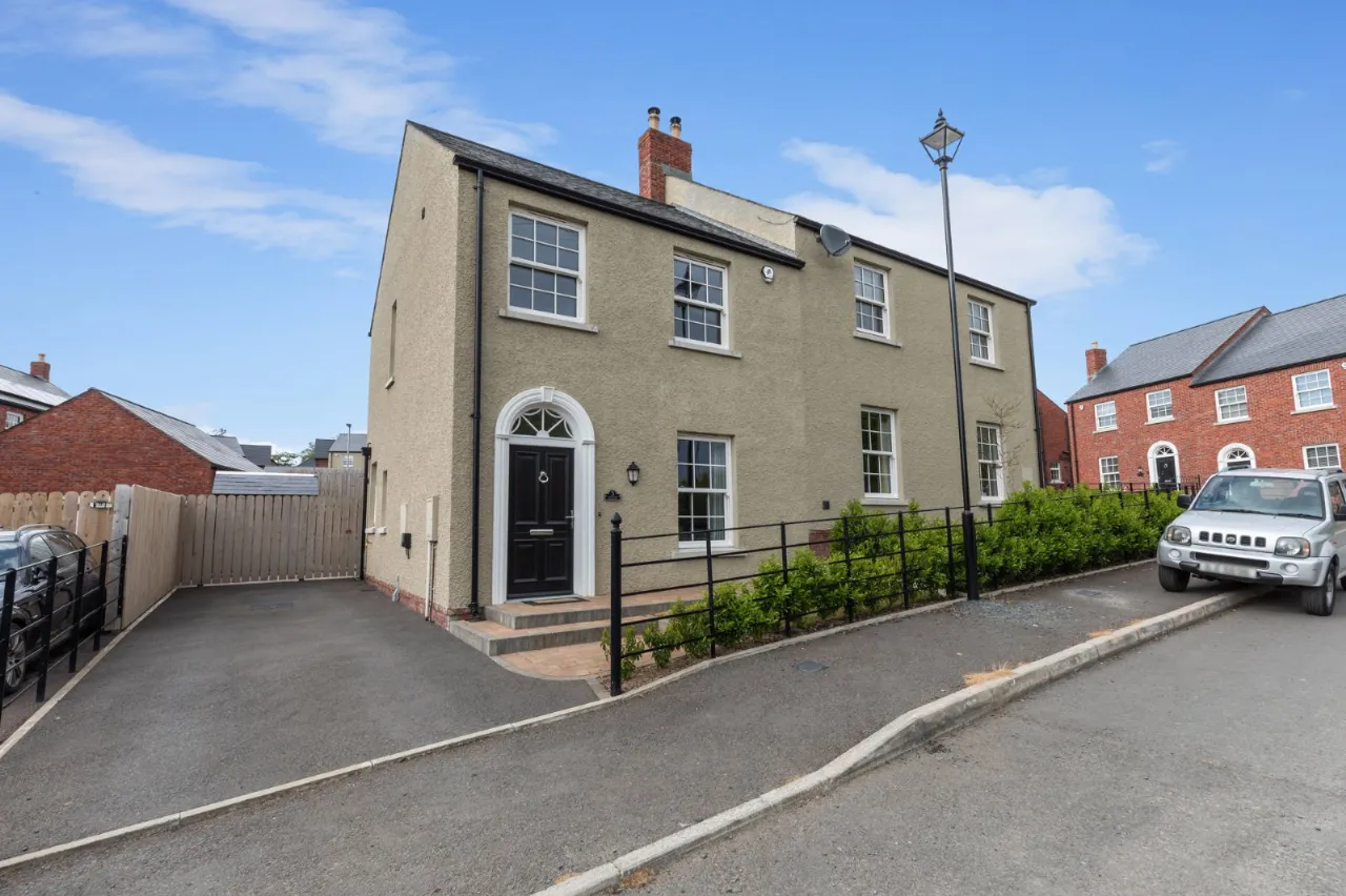 5 Charlestown Hall Lane, Lisburn, Lisburn and Castlereag, BT28 0AH