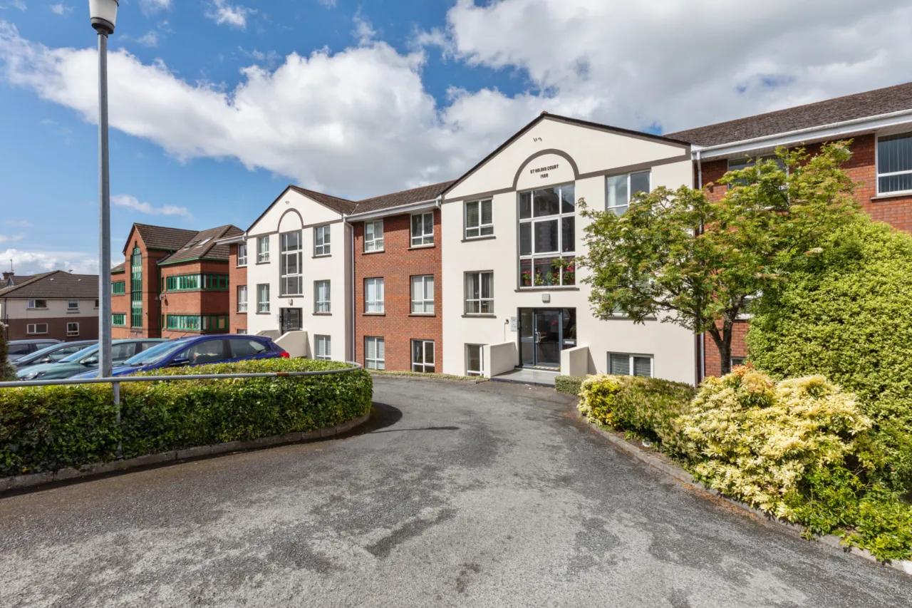 11 St. Helens Court, High Street, Holywood, County Down, BT18 9SS