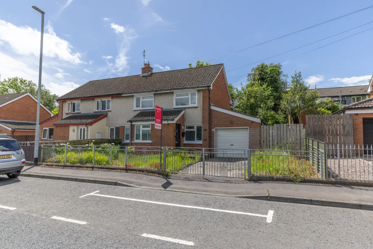 8 Carnagat Park, Newry, BT35 8QD