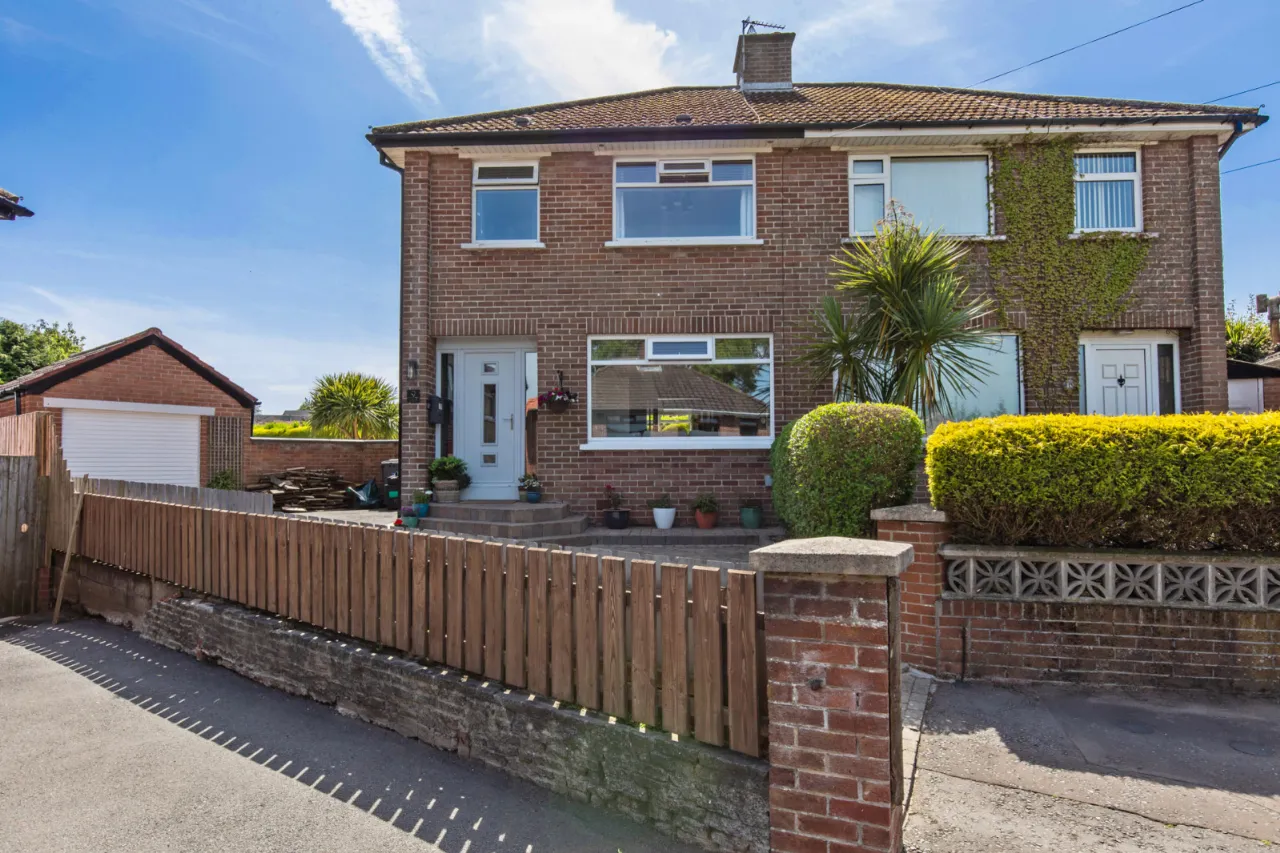 9 Wanstead Crescent, Dundonald, Belfast, County Down, BT16 2EN