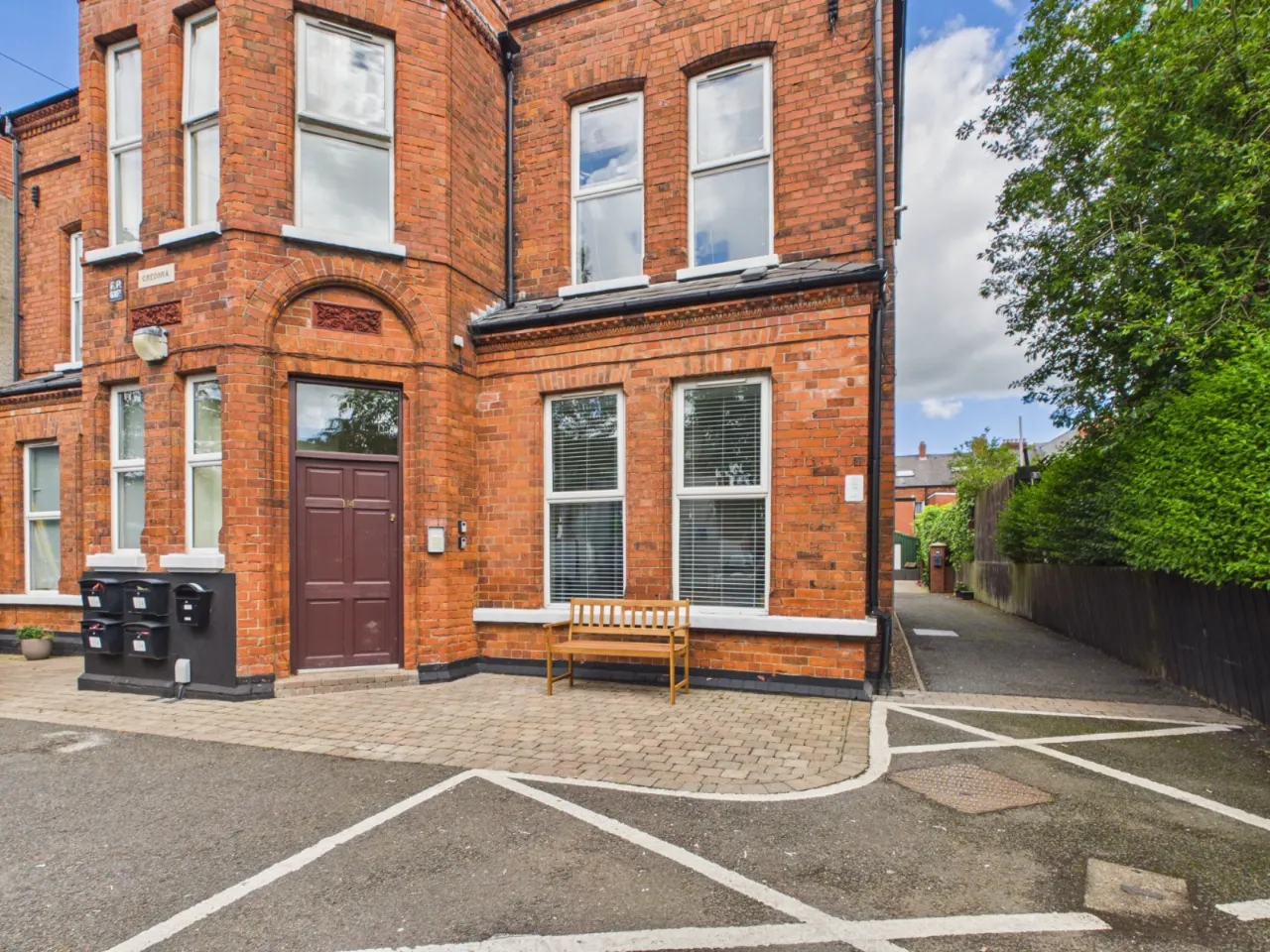 Apartment 1, 114 Upper Newtownards Road, Belfast, County Antrim, BT4 3EN