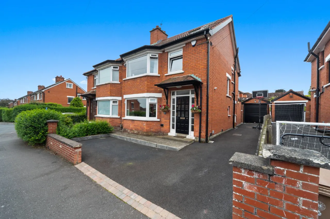 17 Cricklewood Park, Belfast, County Antrim, BT9 5GU