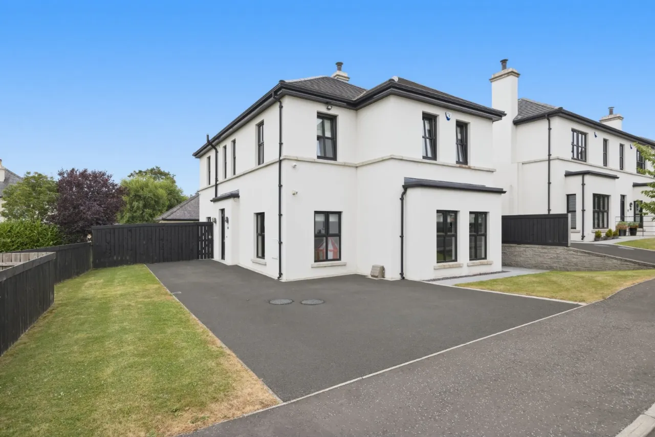 15 Pantridge Lane, Hillsborough, County Down, BT26 6FU