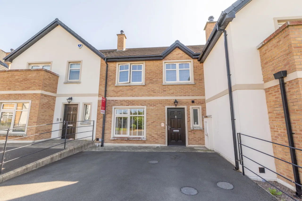 8 Belvedere Heights, Warrenpoint, Newry, County Down, BT34 3XZ
