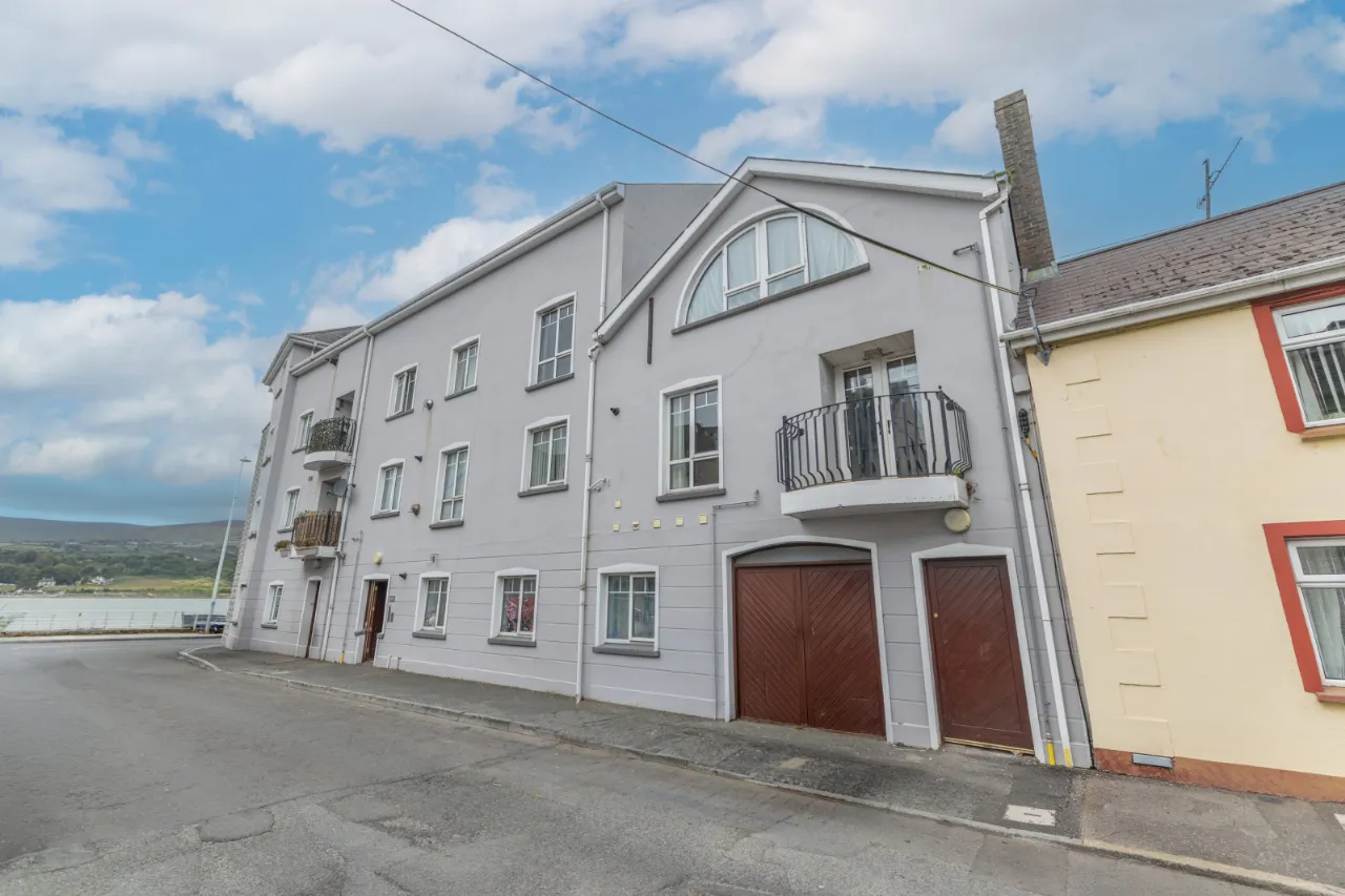 7 Harbour Quay, Warrenpoint, Newry, County Down, BT34 3GZ