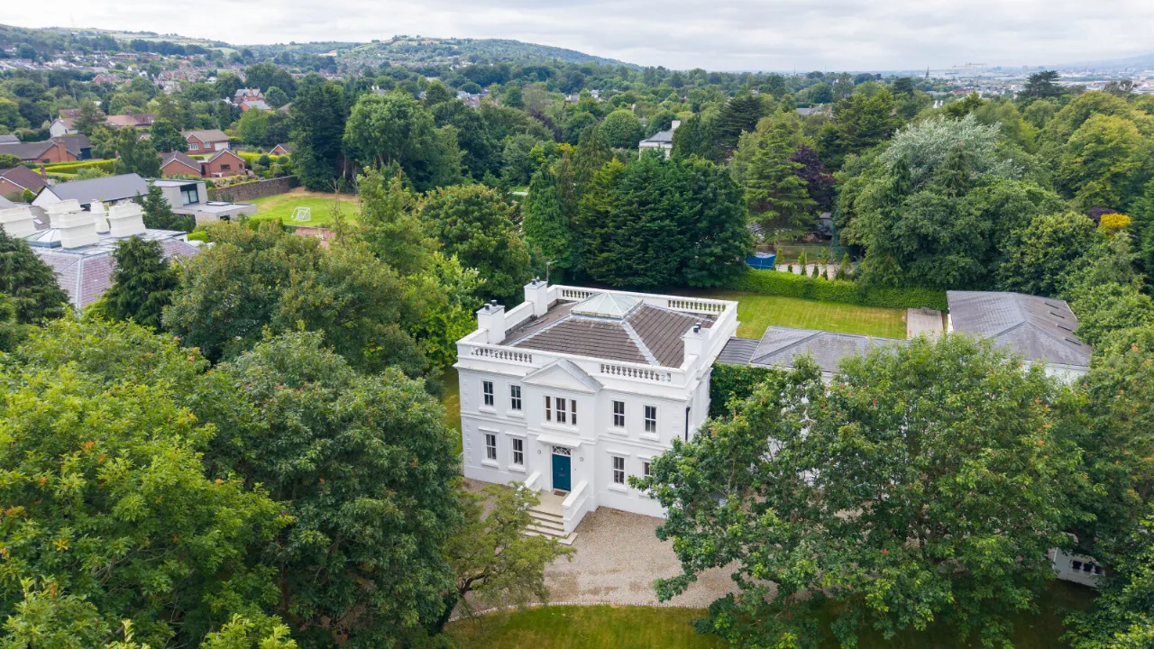 34 Cultra Avenue, Holywood, County Down, BT18 0AZ