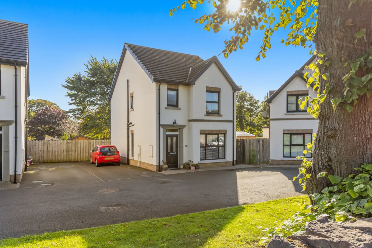 84 Railway Street, Railway Manor, Comber, Newtownards, County Down, BT23 5HQ